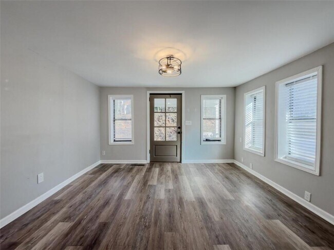 Building Photo - 2317 Ford White Rd