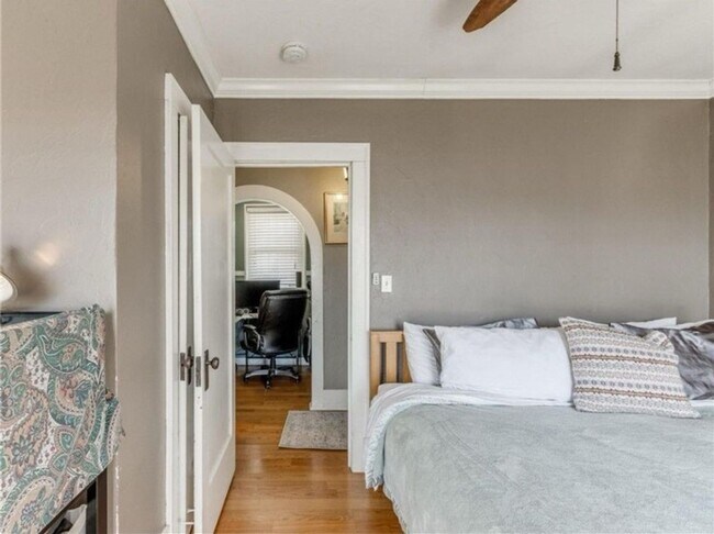 Building Photo - Charming 1bed/1bath Apartment in Jefferson Park/Paseo/Uptown OKC - Appliances + Garage Included