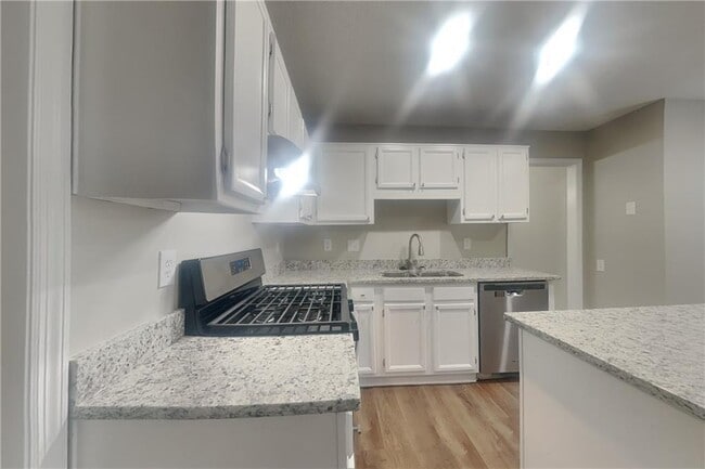 Building Photo - 2080 Bankston Cir