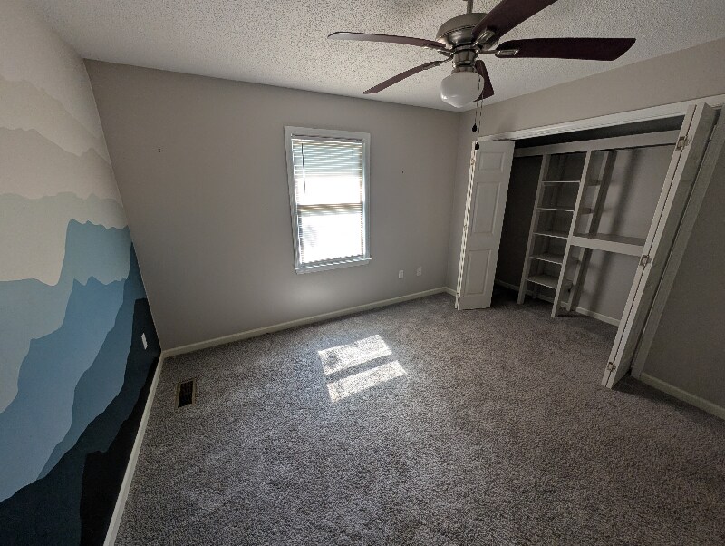 Building Photo - 140 Ridgeview Dr