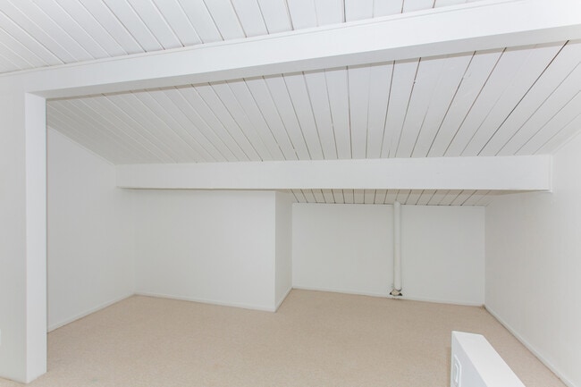 Building Photo - 95-146-146 Kipapa Dr