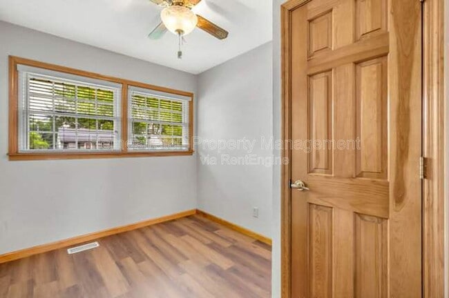 Building Photo - 10527 Prestwick Dr