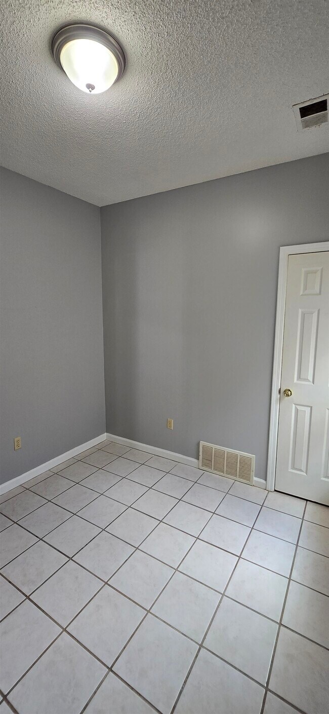 Building Photo - 6761 Whitten Pine Dr