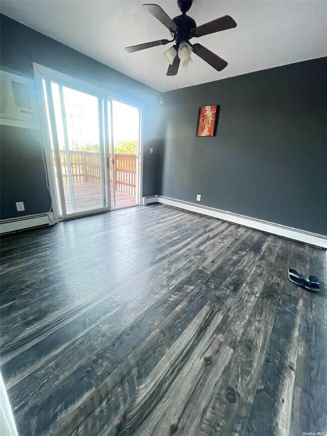 Building Photo - 3745 Mallard Rd