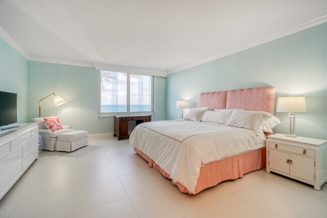 Building Photo - 340 S Ocean Blvd