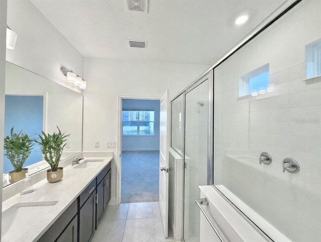 Building Photo - 2104 Axel St