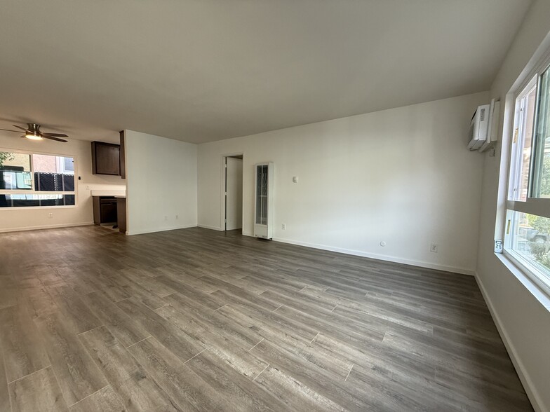 Dining & Living Room - 11908 Riverside Dr