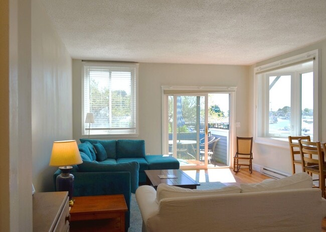 Building Photo - Winter Rental: Pirate's Cove (Pet-friendly!)