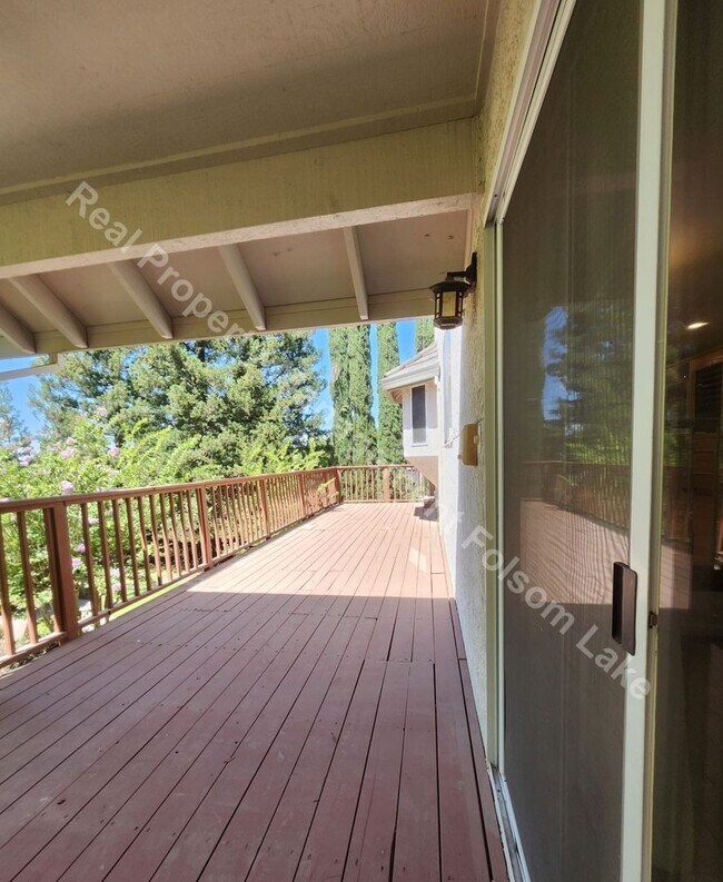 Building Photo - Beautiful 4bd 3ba home in Los Cerros Neigh...