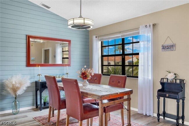 Building Photo - 9597 Halyards Ct