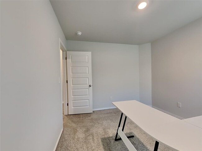 Building Photo - 11728 Krew Wy