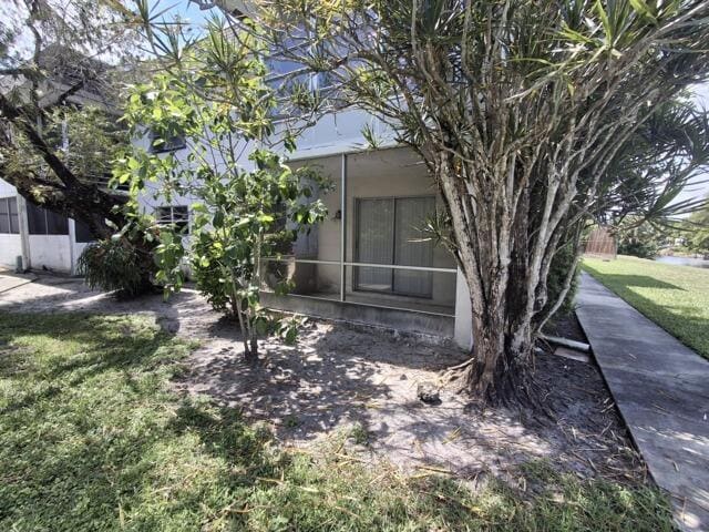 Building Photo - 6507 Winfield Blvd