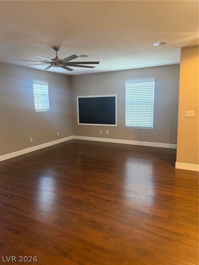 Building Photo - 10849 Wallflower Ave