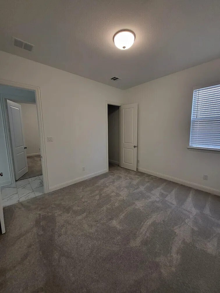 Building Photo - 4516 Hammerstein Blvd