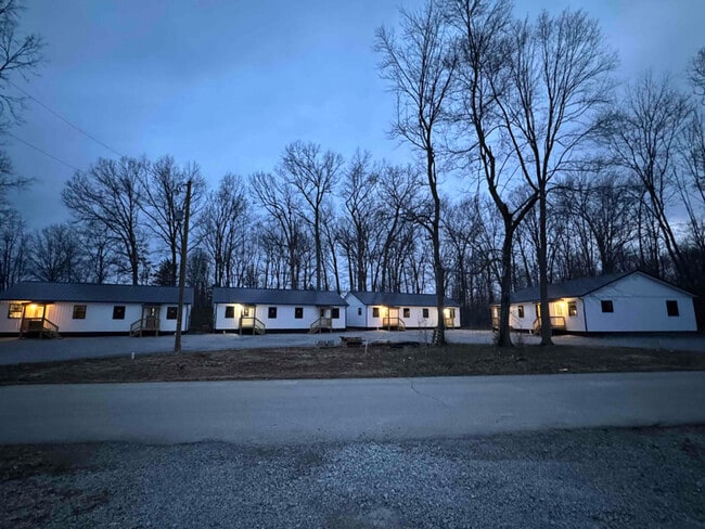 Building Photo - 217 Bloom Dr