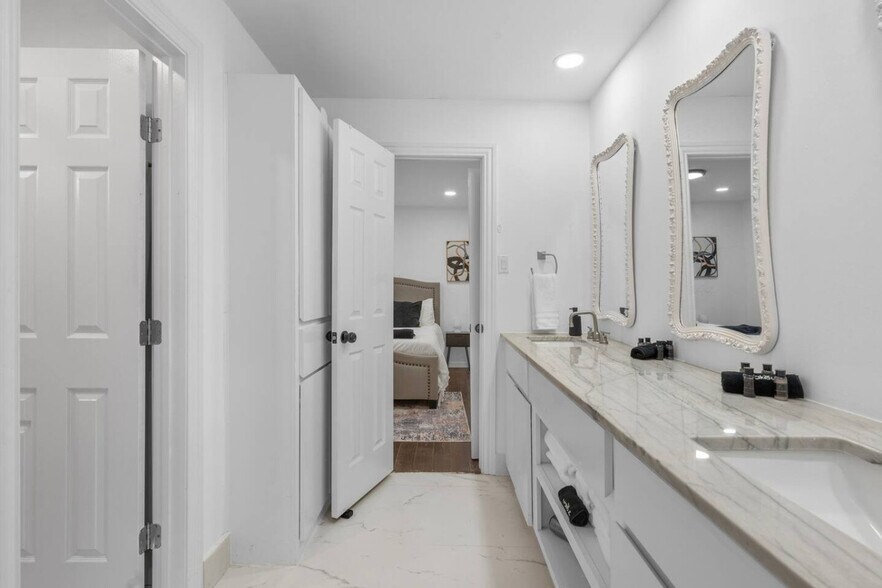 Building Photo - 9652 Arborhill Dr