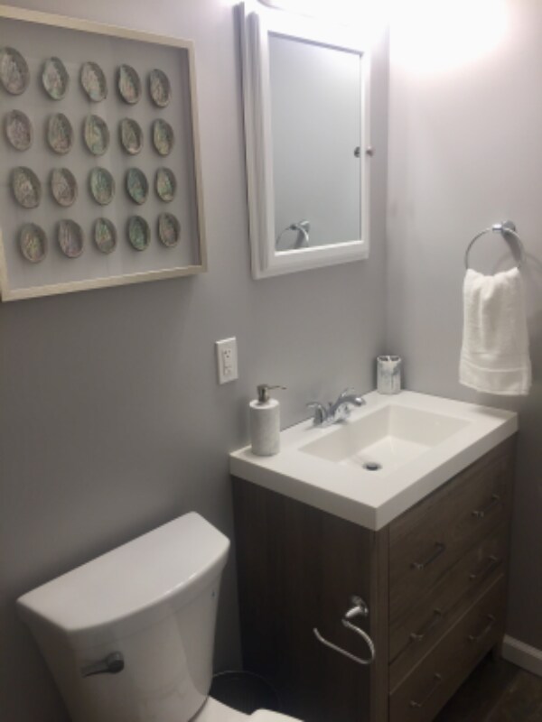 Building Photo - 77 Woodside Knolls Dr