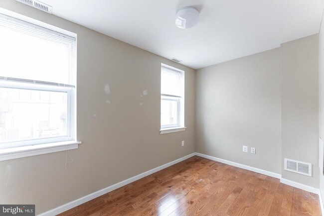 Building Photo - 1211 N Palethorp St