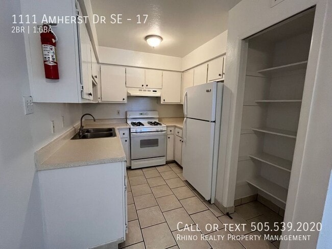 Building Photo - 1111 Amherst Dr SE