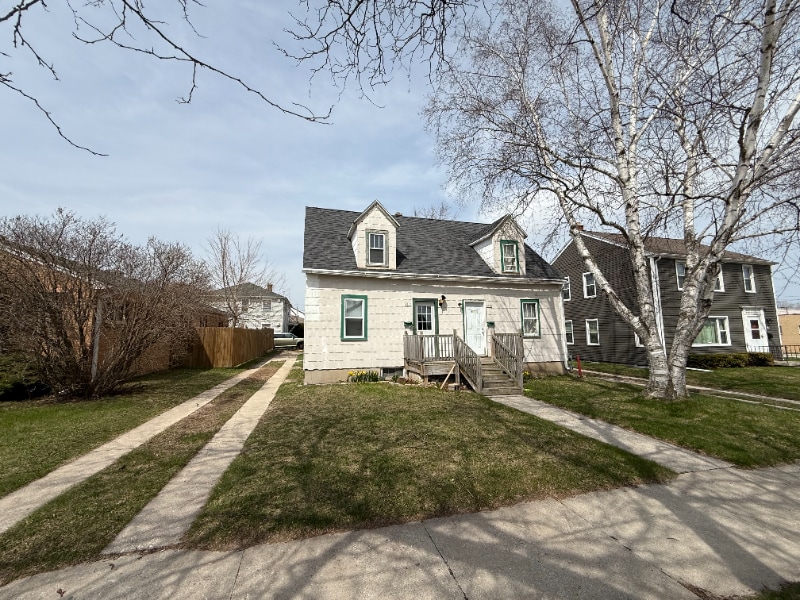 Building Photo - 2912 Meadow Ln