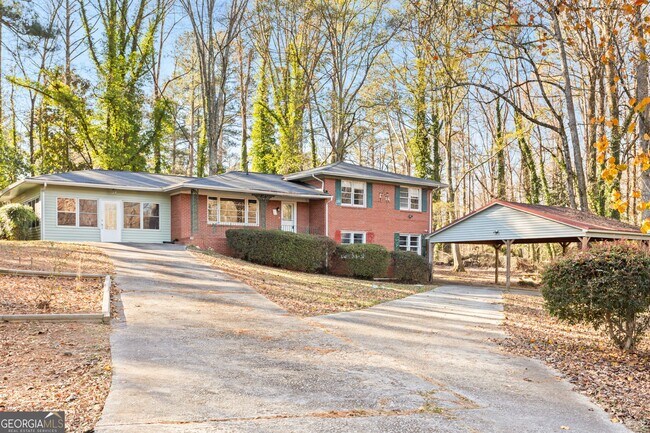 Building Photo - 4311 Short St