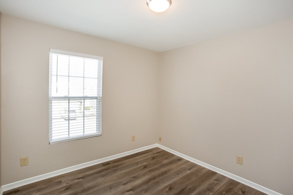 Building Photo - 1187 N Aberdeen Dr