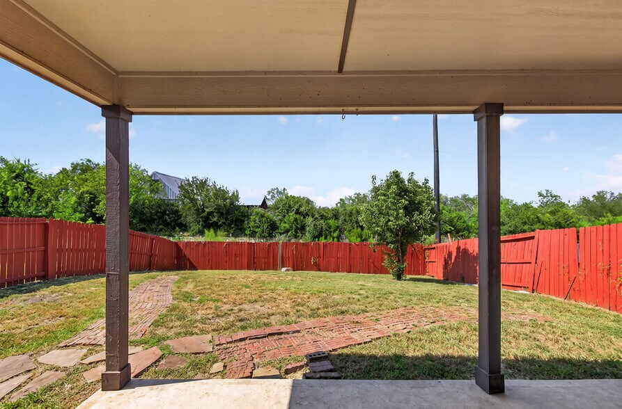 Building Photo - 6531 Luckey Sq