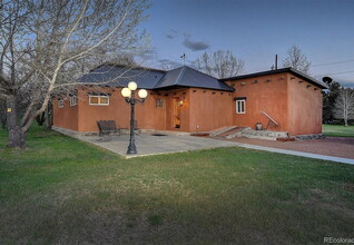 Building Photo - Amazing 2-Bedroom Home for Rent – Just 5 M...