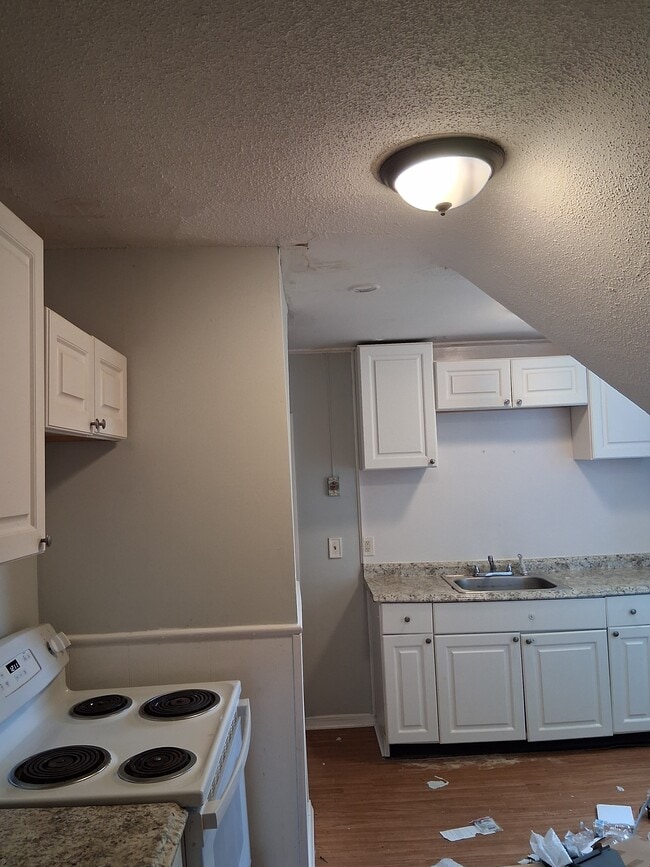 Building Photo - 6 Dudley St