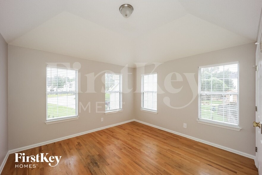 Building Photo - 3823 Riverview Ferry Crossing