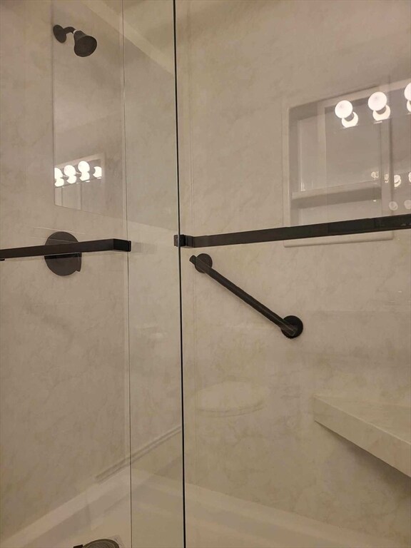 Building Photo - 1 Hallmark Gdns