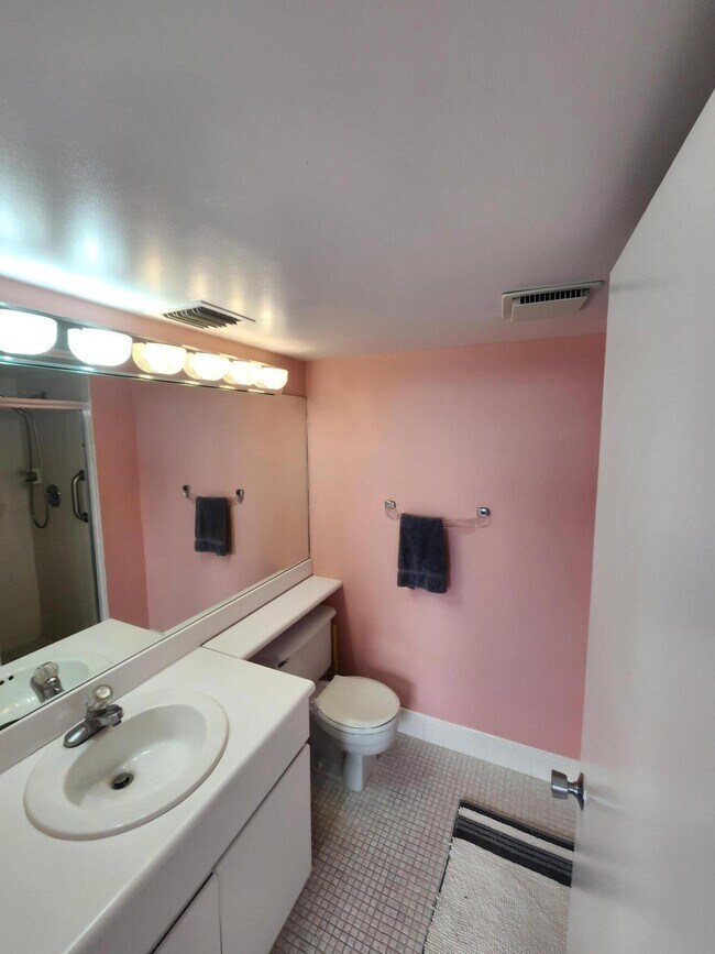 Building Photo - 14671 Bonaire Blvd