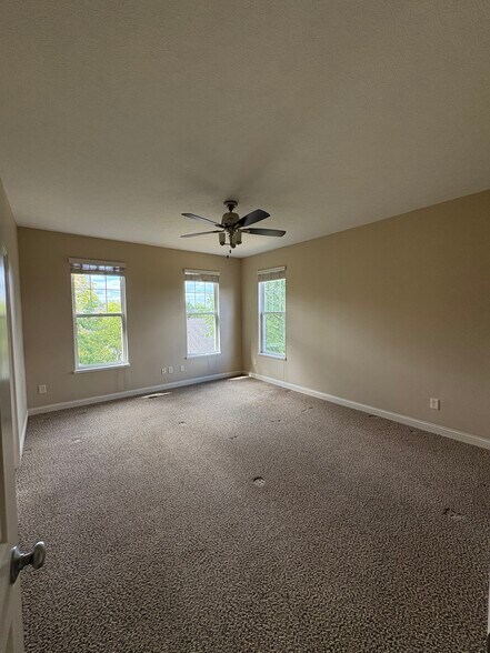 Building Photo - 2793 Acarie Dr