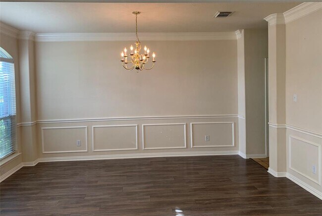 Building Photo - 2516 Brittany Lakes Dr