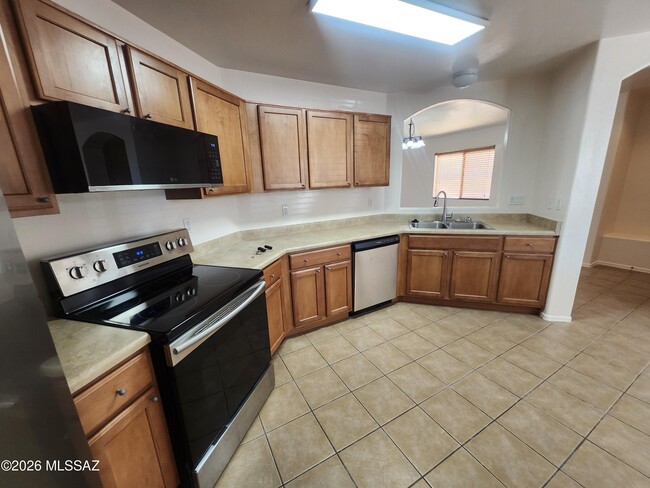 Building Photo - 4123 E Coolbrooke Dr