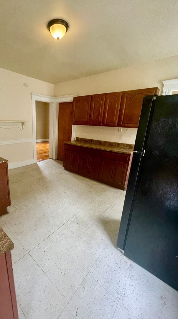 Building Photo - 255-255 Orchard St