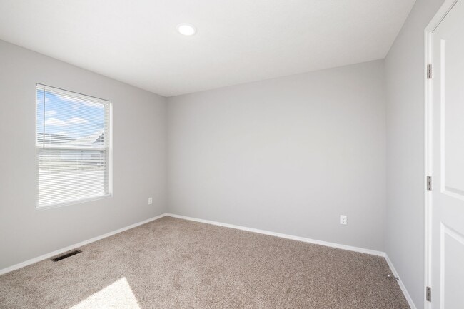 Building Photo - Newly Built 4 Bedroom Rental in Republic!