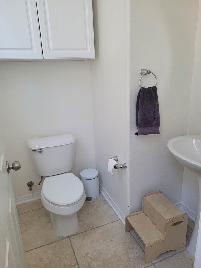 Building Photo - 2751 Park View Ct
