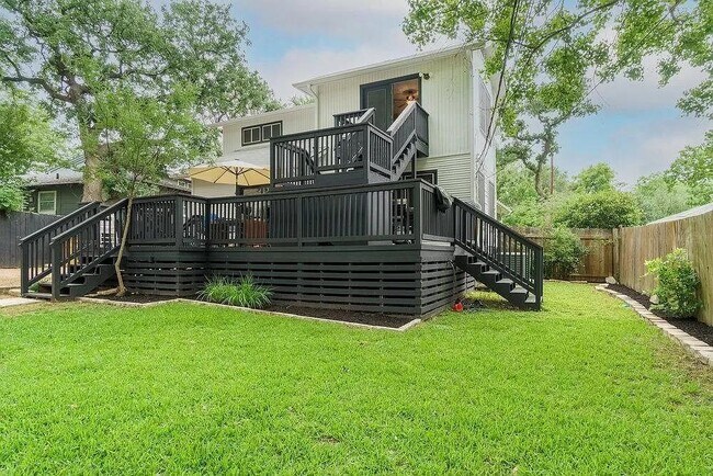 Building Photo - 2204 Forest Trail