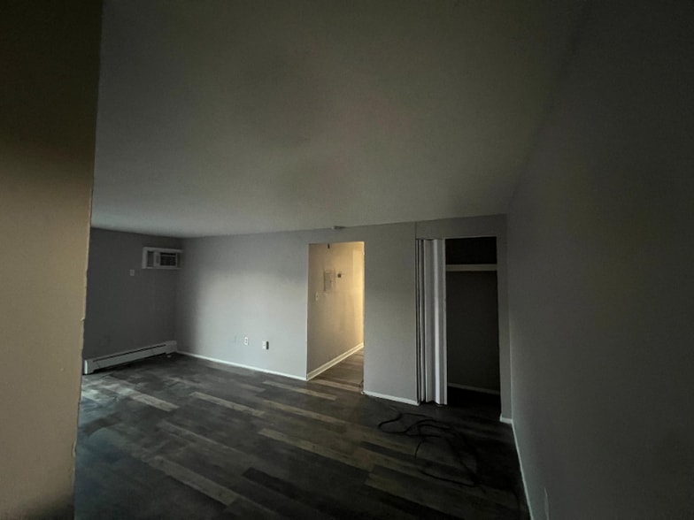 Building Photo - 13540 Superior Rd