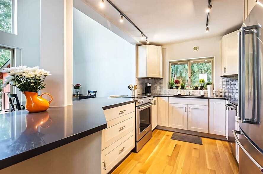 Building Photo - 32 Michaels Rd