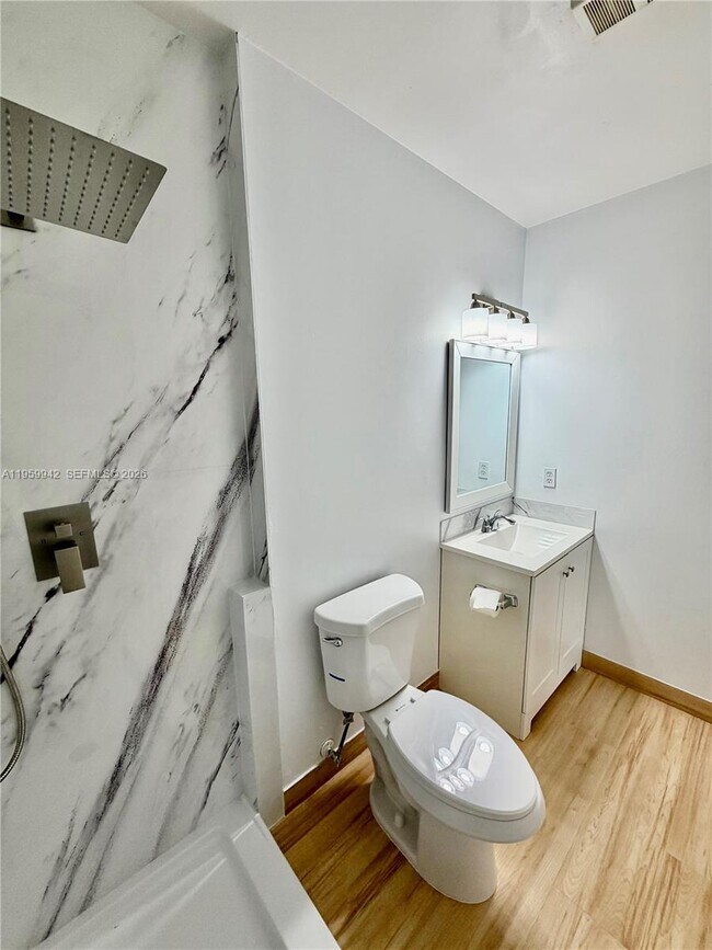 Building Photo - 2846 Coral Springs Dr