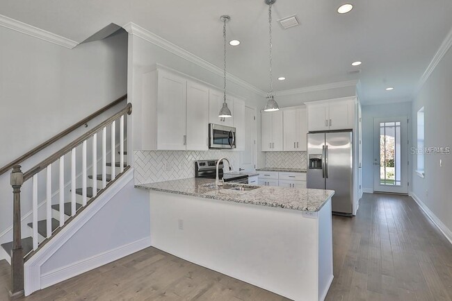 Building Photo - 507 N Manhattan Ave