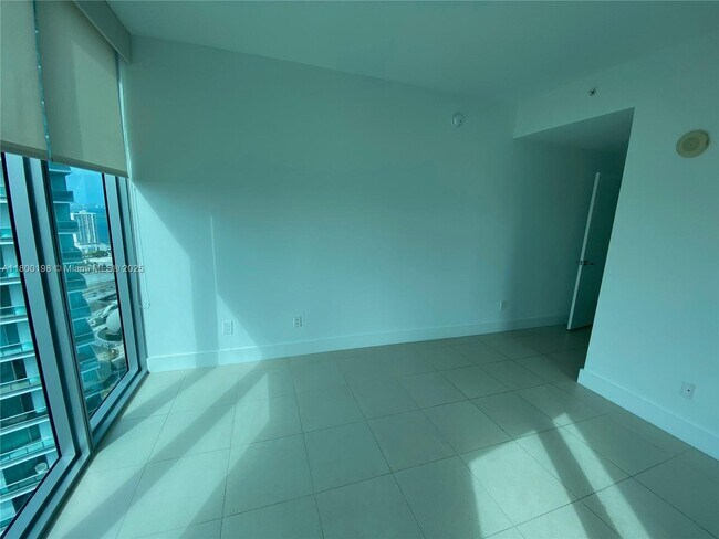 Building Photo - 888 Biscayne Blvd