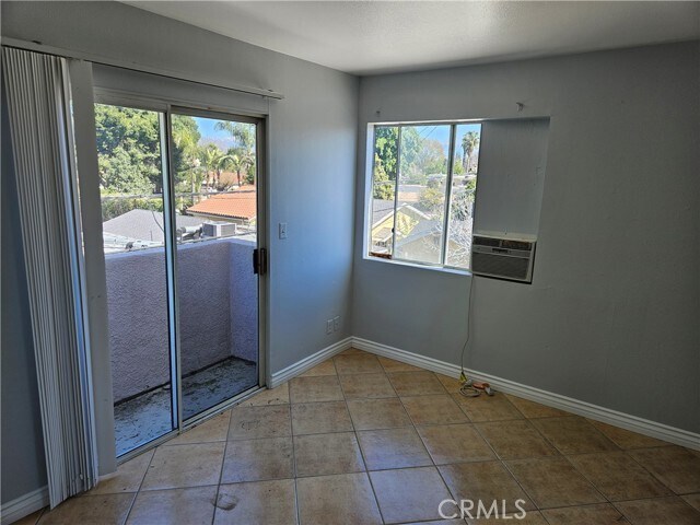 Building Photo - 14159 Gilmore St