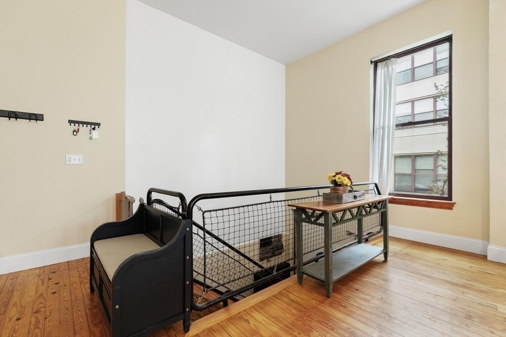 Building Photo - 87 Brookside Ave