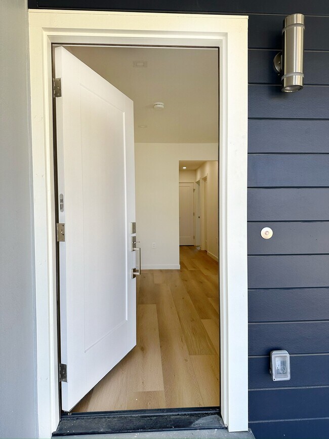 Building Photo - 401 Dolores Wy