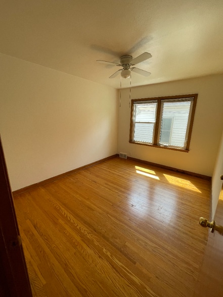 Building Photo - 4234 Cedar Ave S