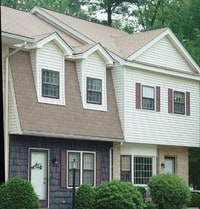 Building Photo - Greenview Village Townhouses