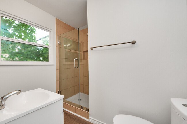 Building Photo - 7004 Conley St